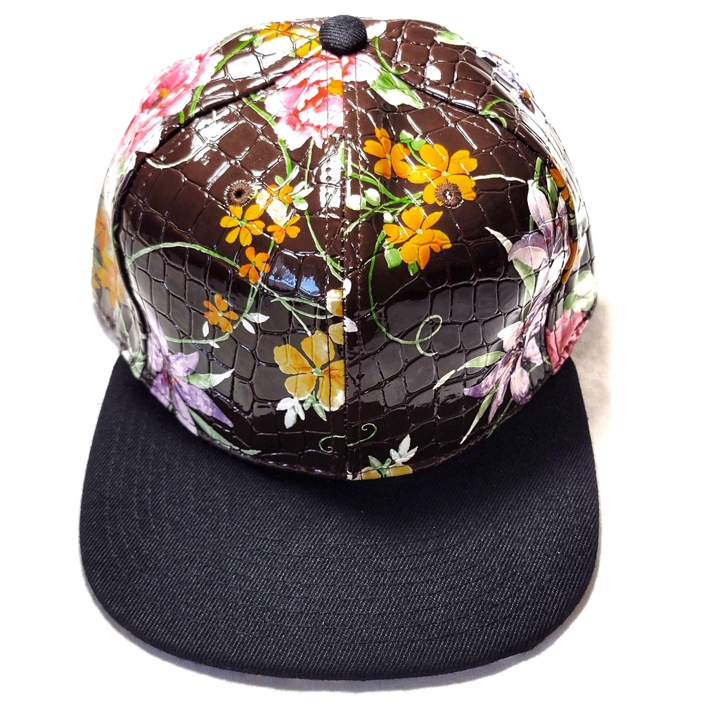 ``H25451 NWT Snapback/Baseball Cap - Flower & Alligator Skin Print Flowers